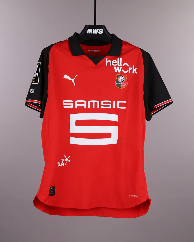 来自Stade Rennais F.C.的Valentin Rongier球衣