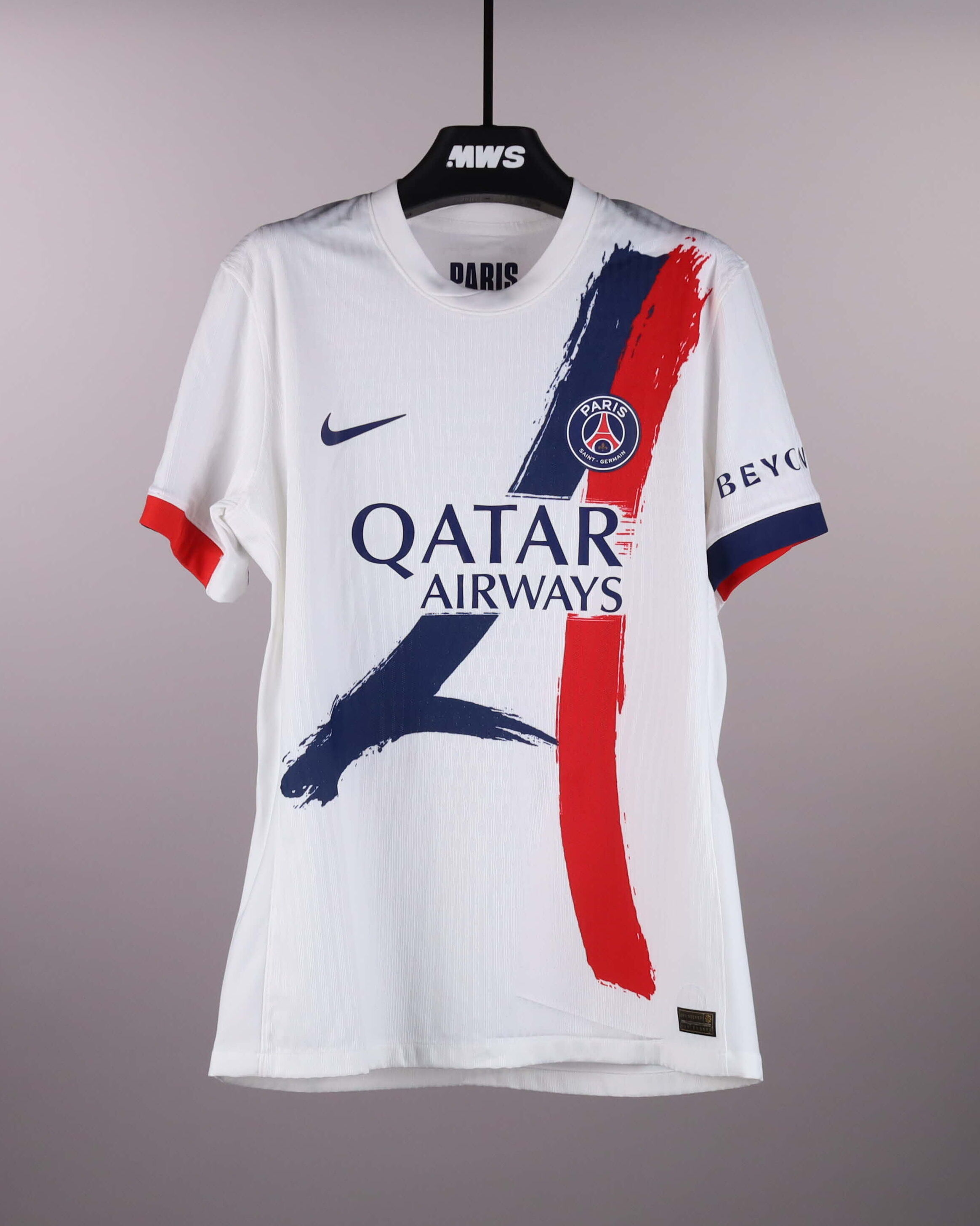 Marquinhos Paris Saint-Germain shirt
