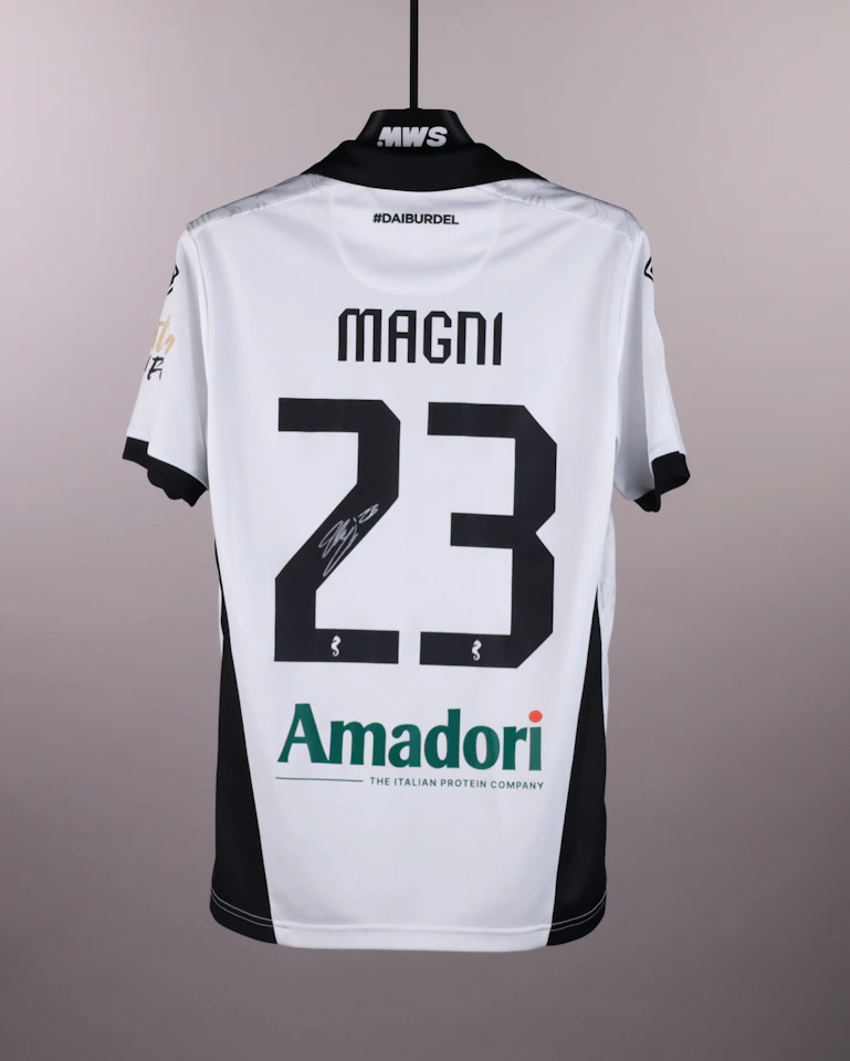 来自Cesena FC的Vittorio Magni球衣