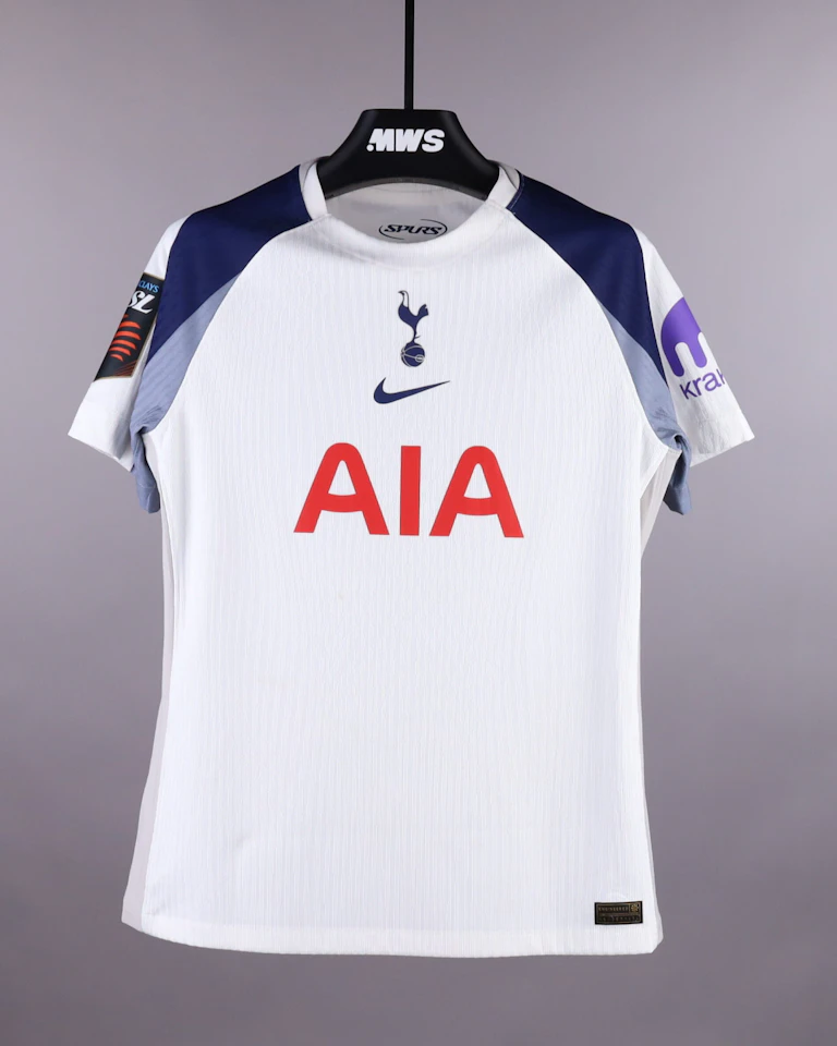 来自Tottenham Hotspur Women的Eveliina Summanen球衣