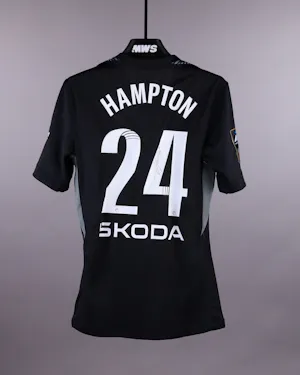 来自Chelsea Women的Hannah Hampton球衣