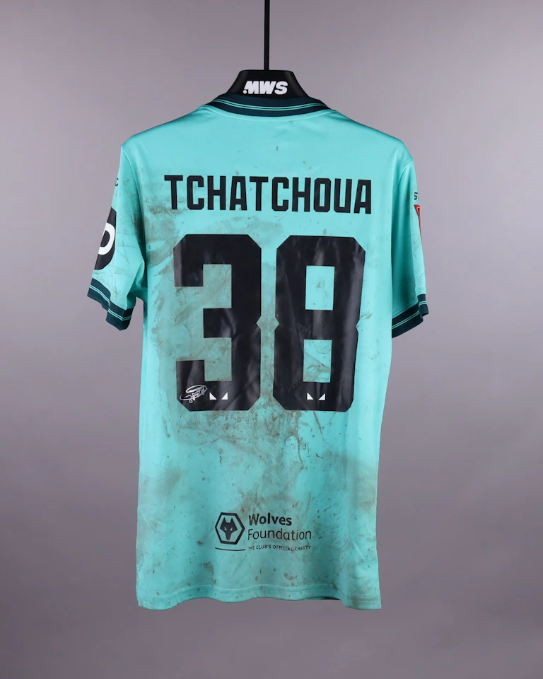 来自Wolverhampton Wanderers的Jackson Tchatchoua球衣