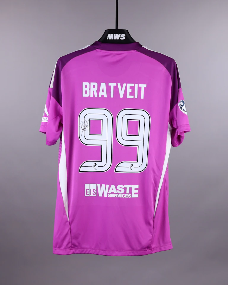 来自Aberdeen的Per Kristian Worre Bråtveit球衣