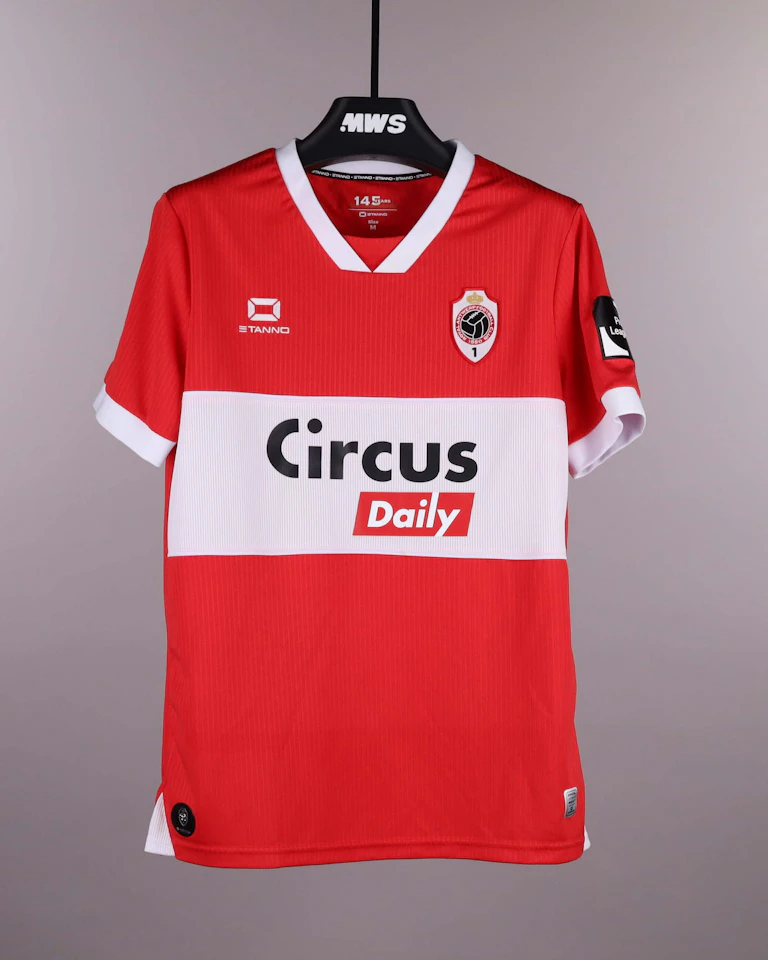 来自Royal Antwerp FC的Marwan Al Sahafi球衣