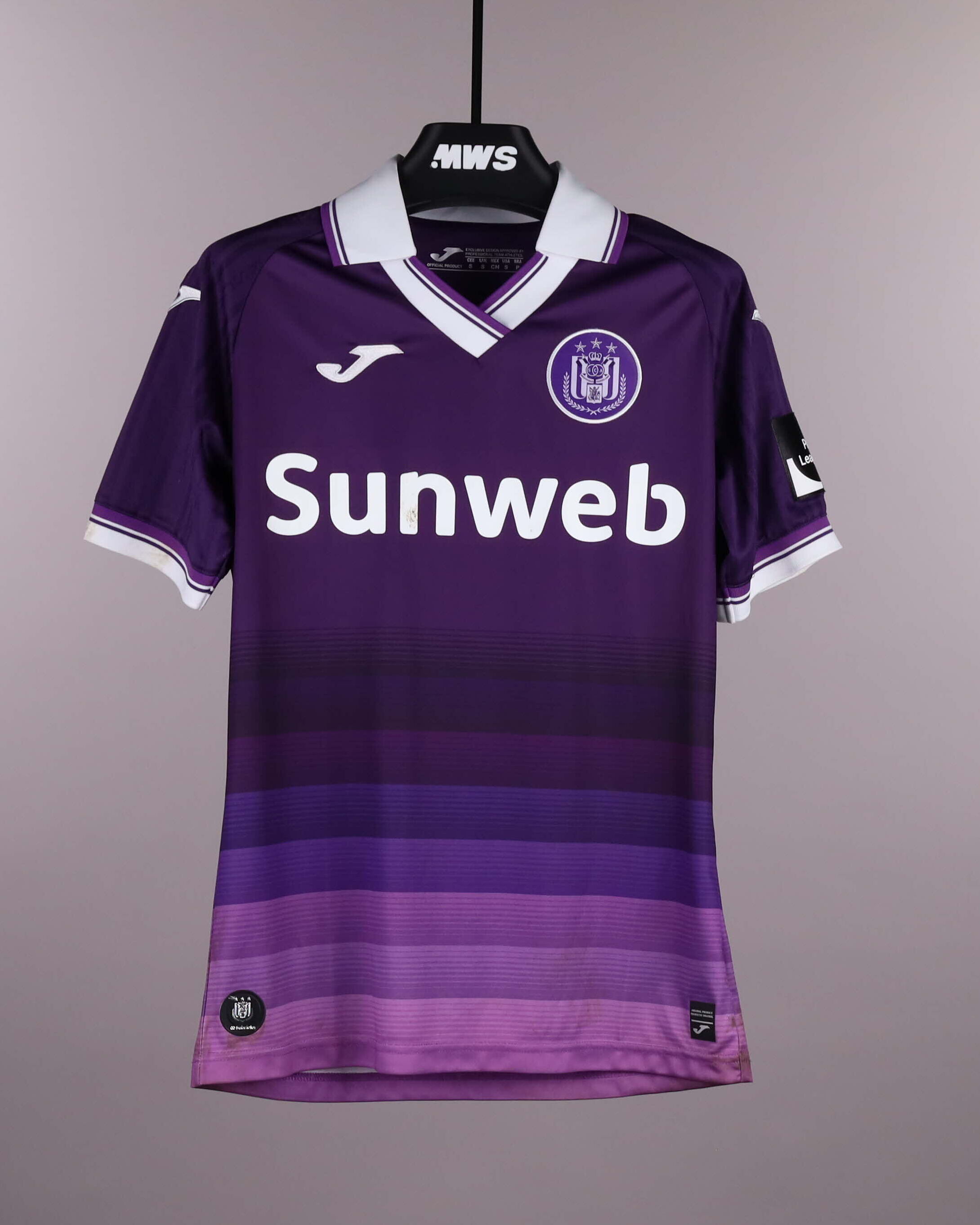Yari Verschaeren RSC Anderlecht shirt