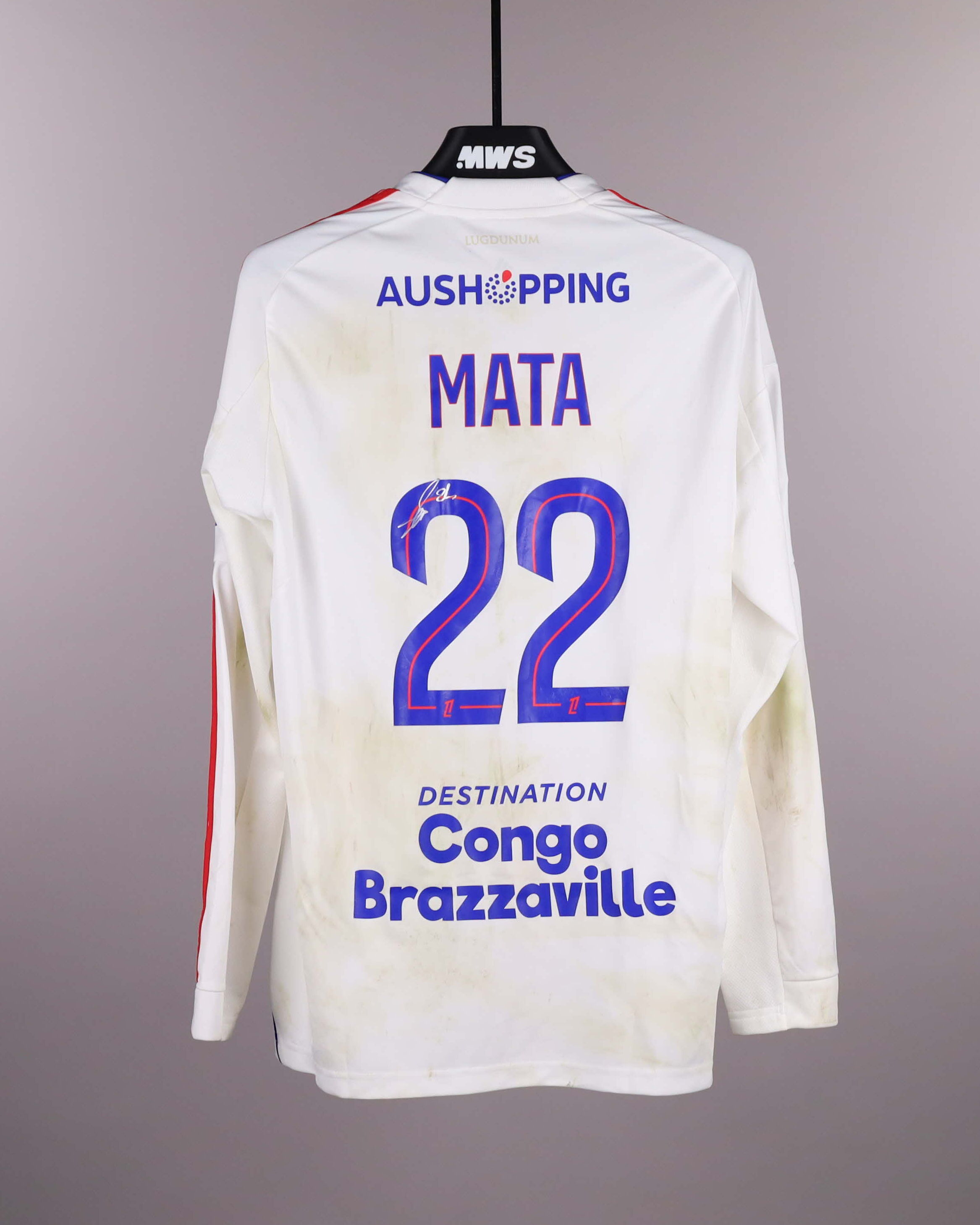Clinton Mata Olympique Lyonnais shirt