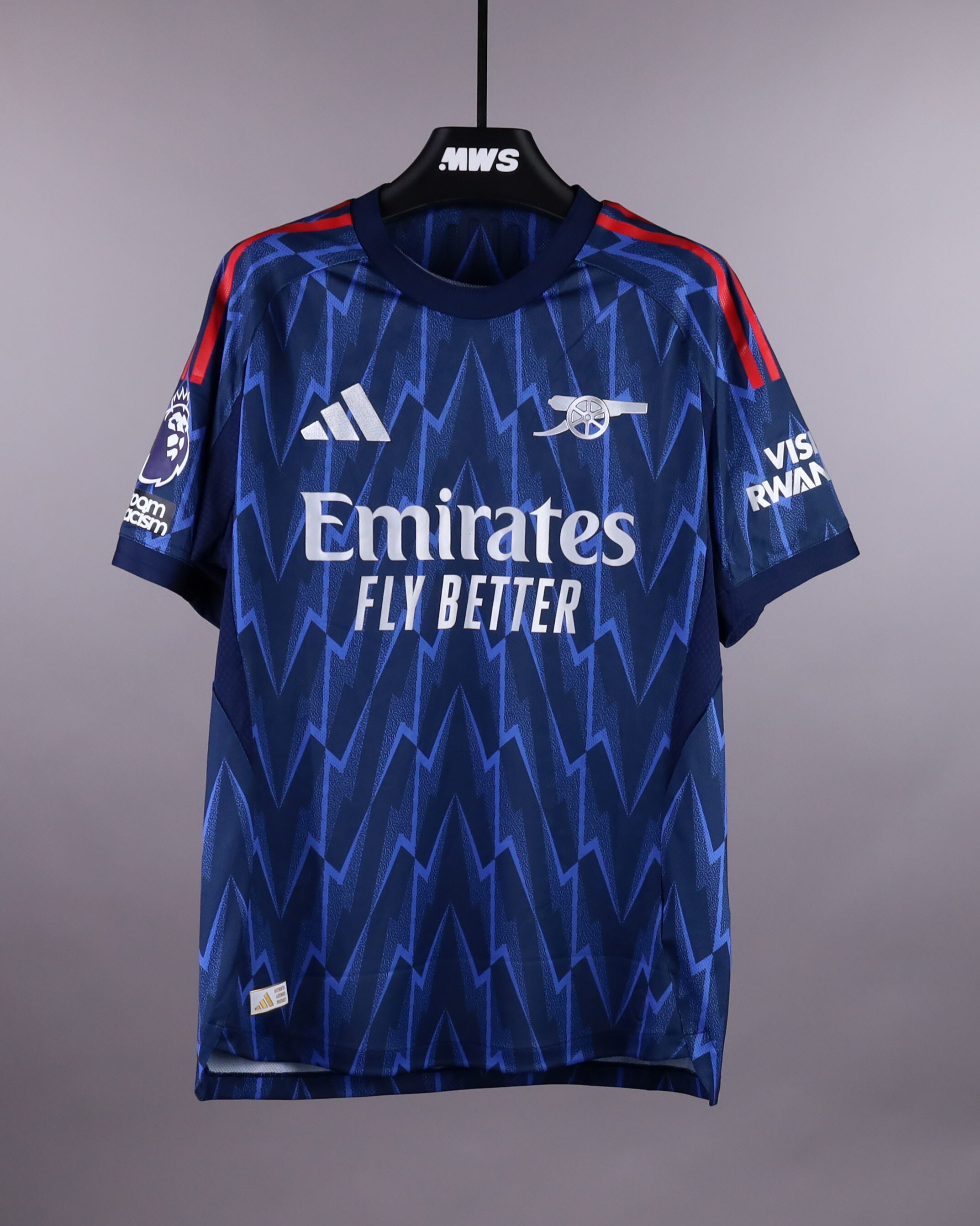 Viktor Gyökeres Arsenal shirt