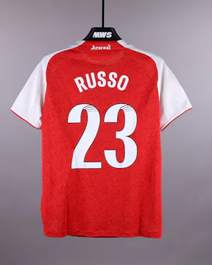 来自Arsenal WFC的Alessia Russo球衣