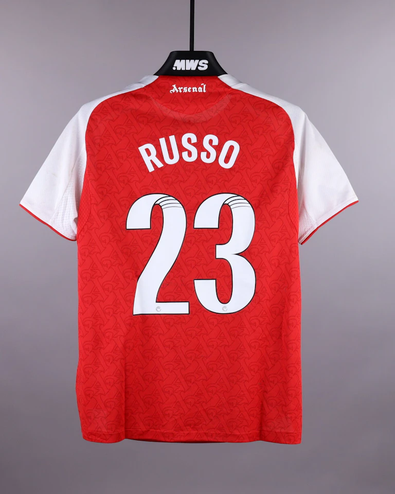 来自Arsenal WFC的Alessia Russo球衣