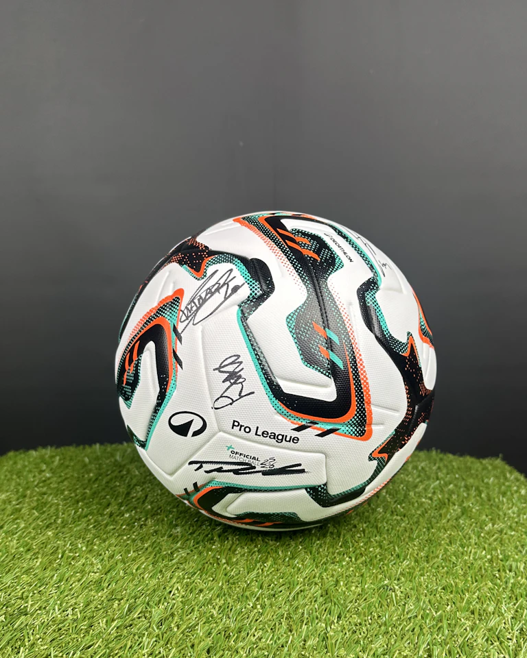 Squad Signed Ball | Club Brugge