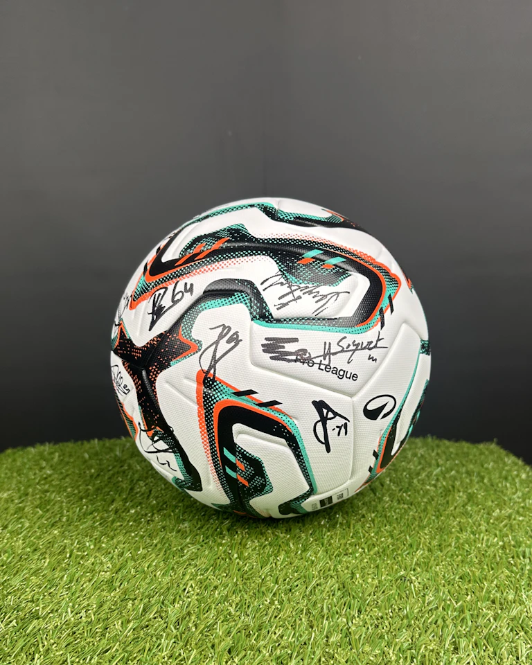 Squad Signed Ball | Club Brugge