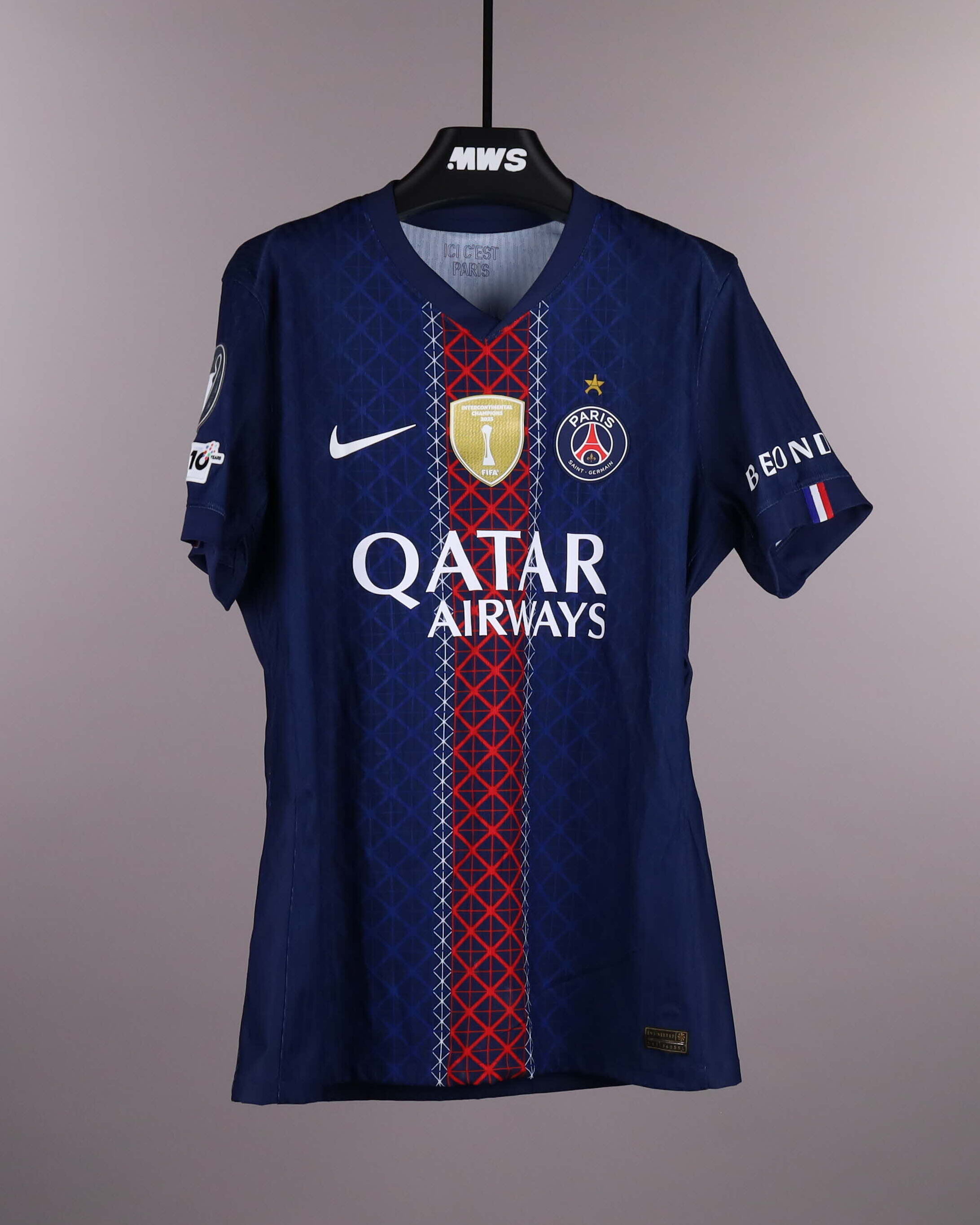 Nuno Mendes Paris Saint-Germain shirt