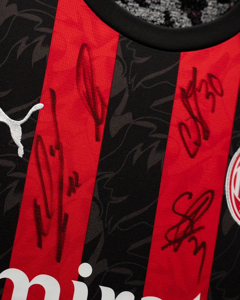 Limited Edition Framed Squad Signed Shirt