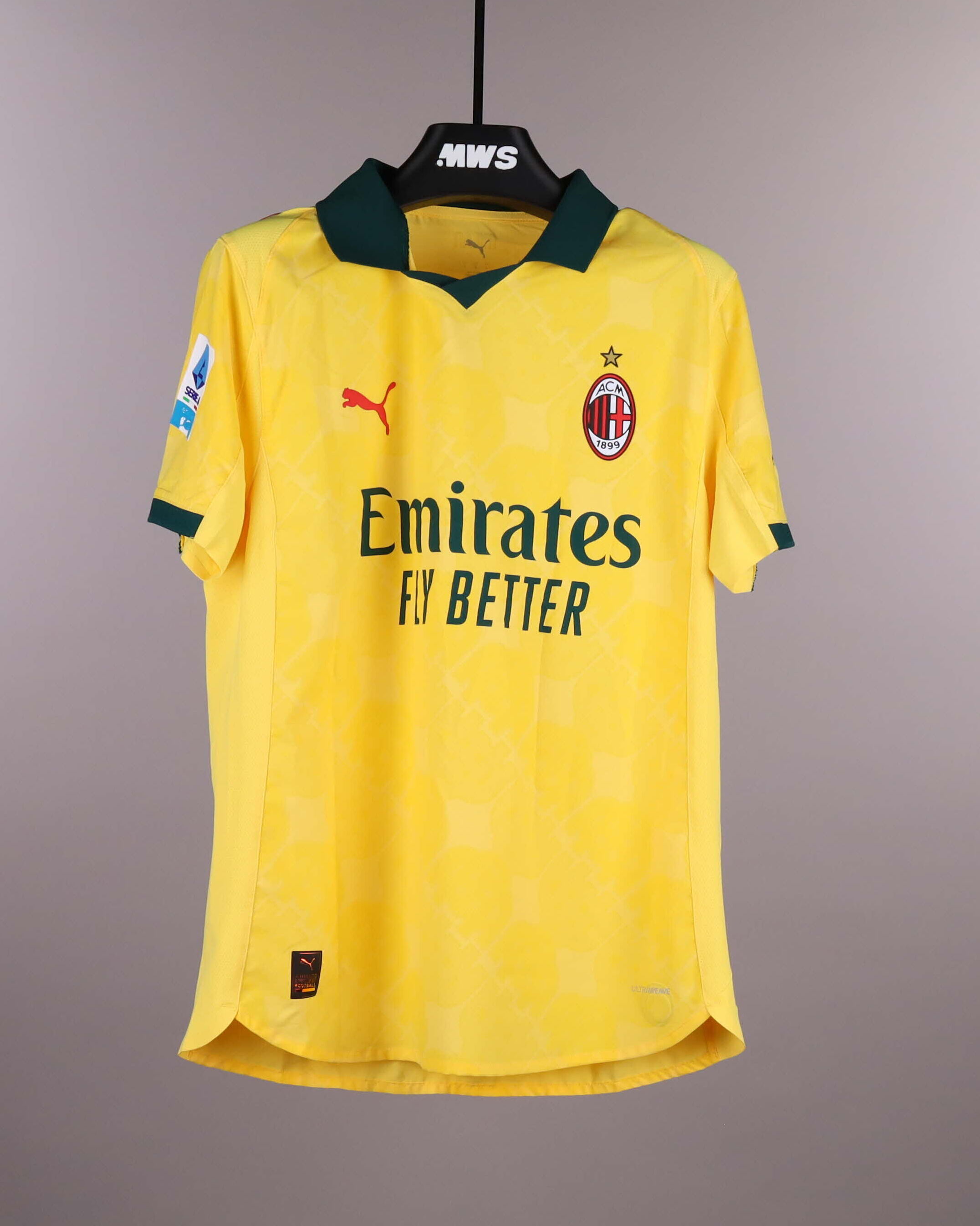 Fikayo Tomori AC Milan shirt