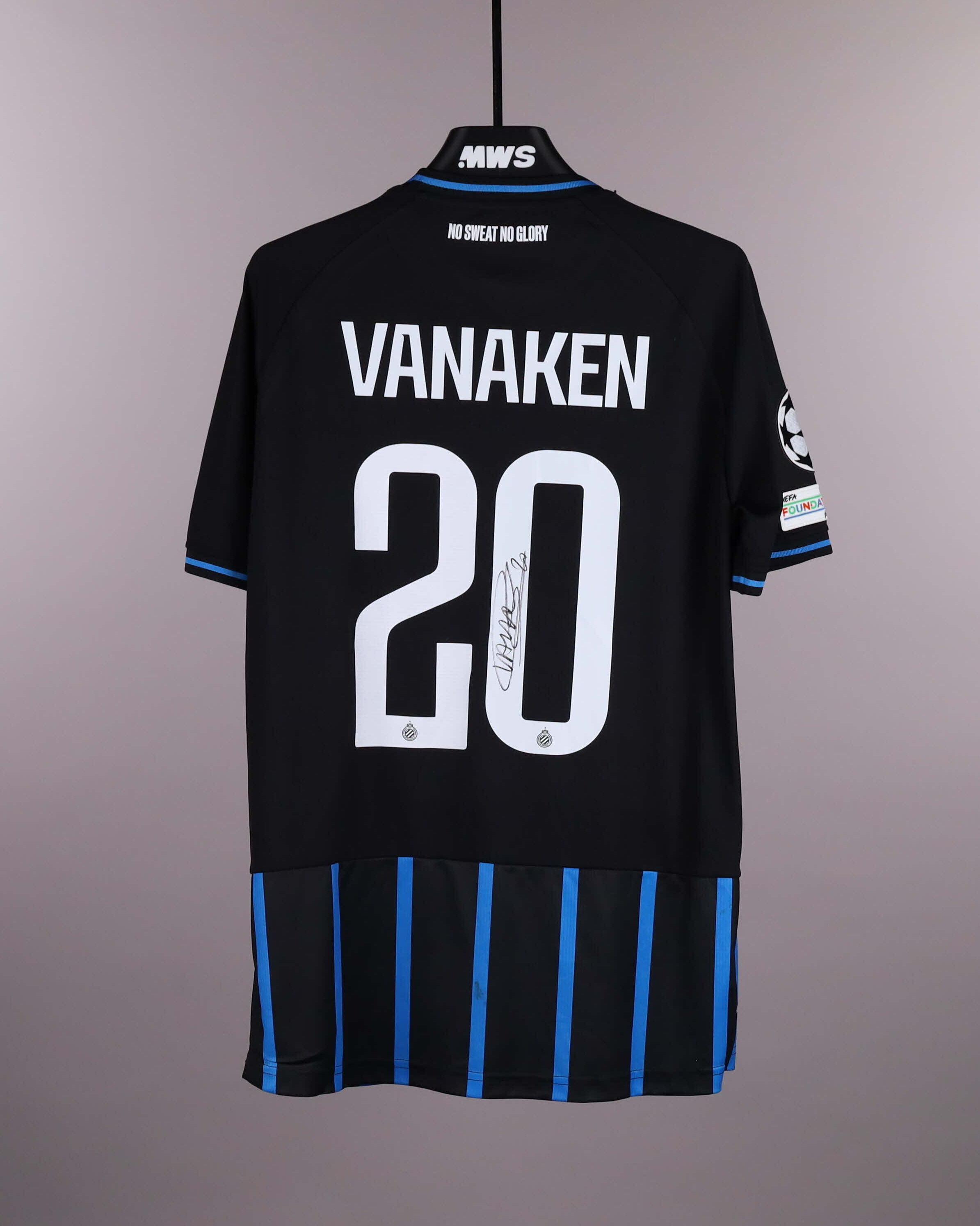 Hans Vanaken Club Brugge shirt
