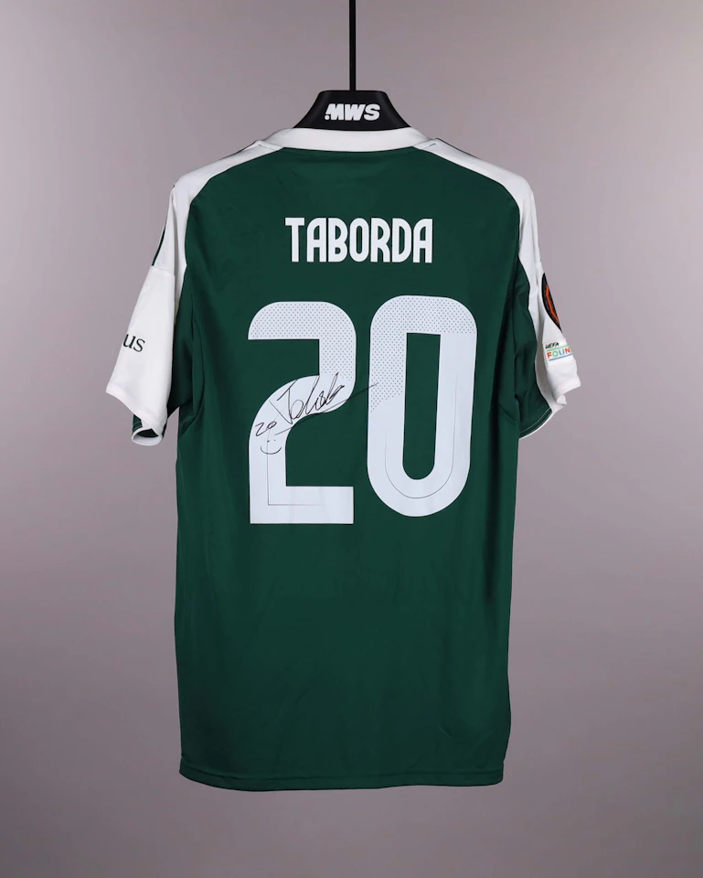 来自Panathinaikos的Vicente Taborda球衣