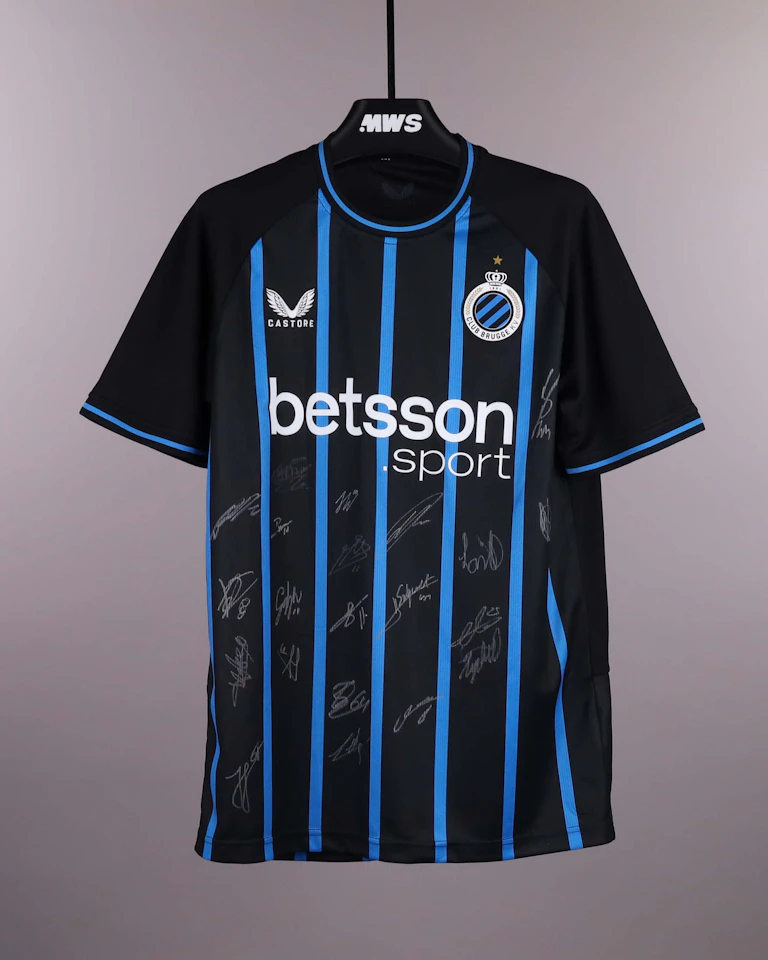 Squad Signed Shirt - 5