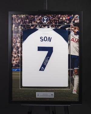 Signed Framed Shirt - 5 Tottenham Hotspur shirt