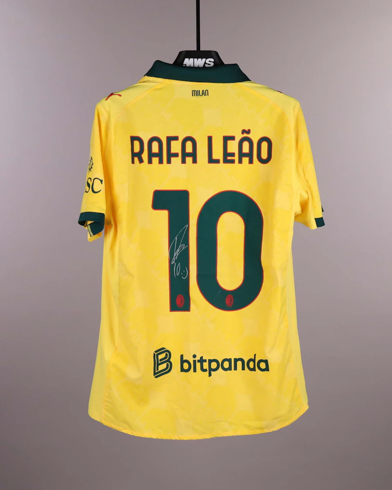 Rafael Leão AC Milan shirt