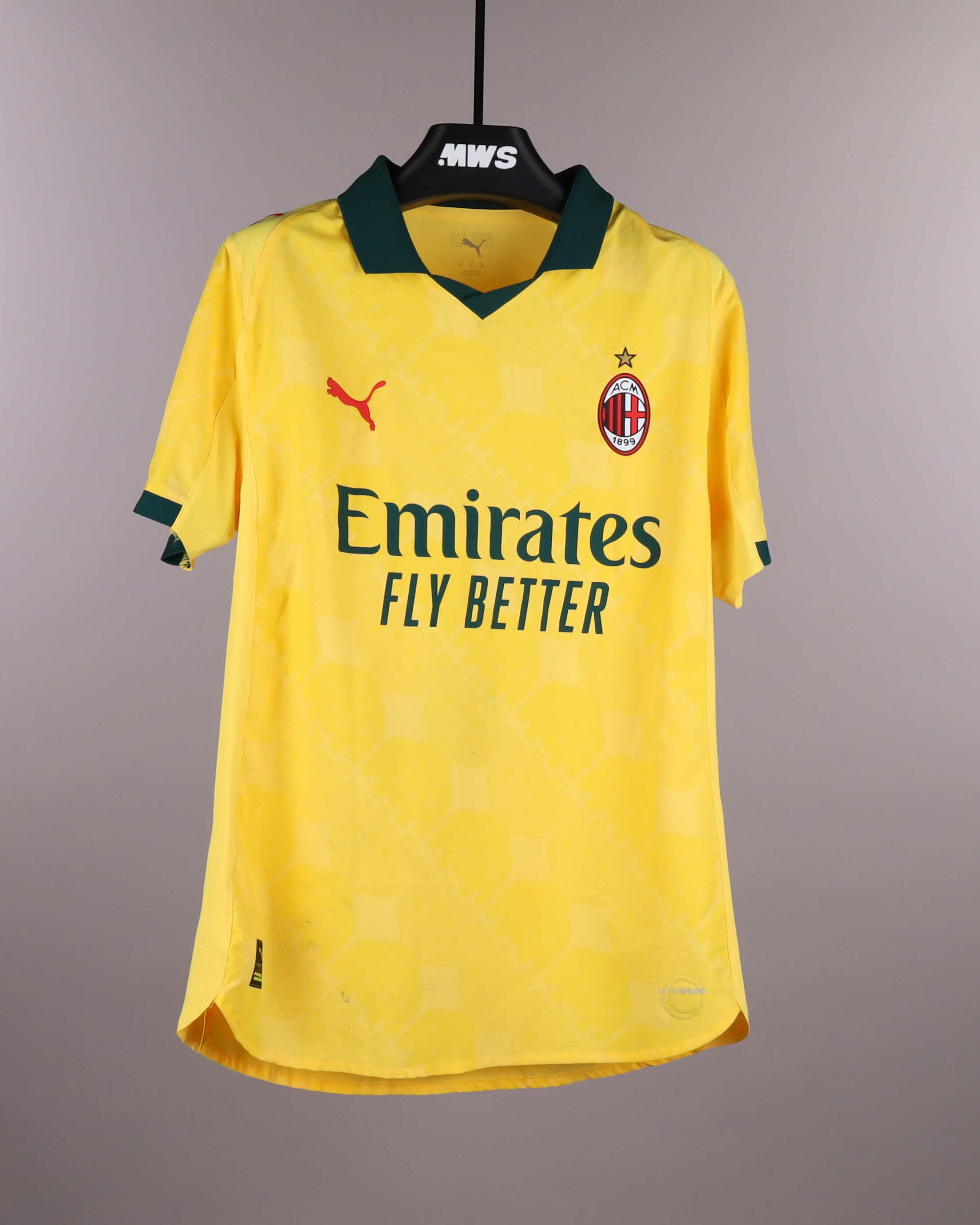 Rafael Leão AC Milan shirt