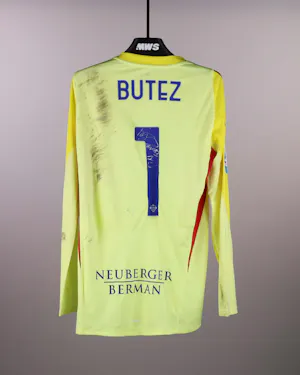 来自Como 1907的Jean Butez球衣