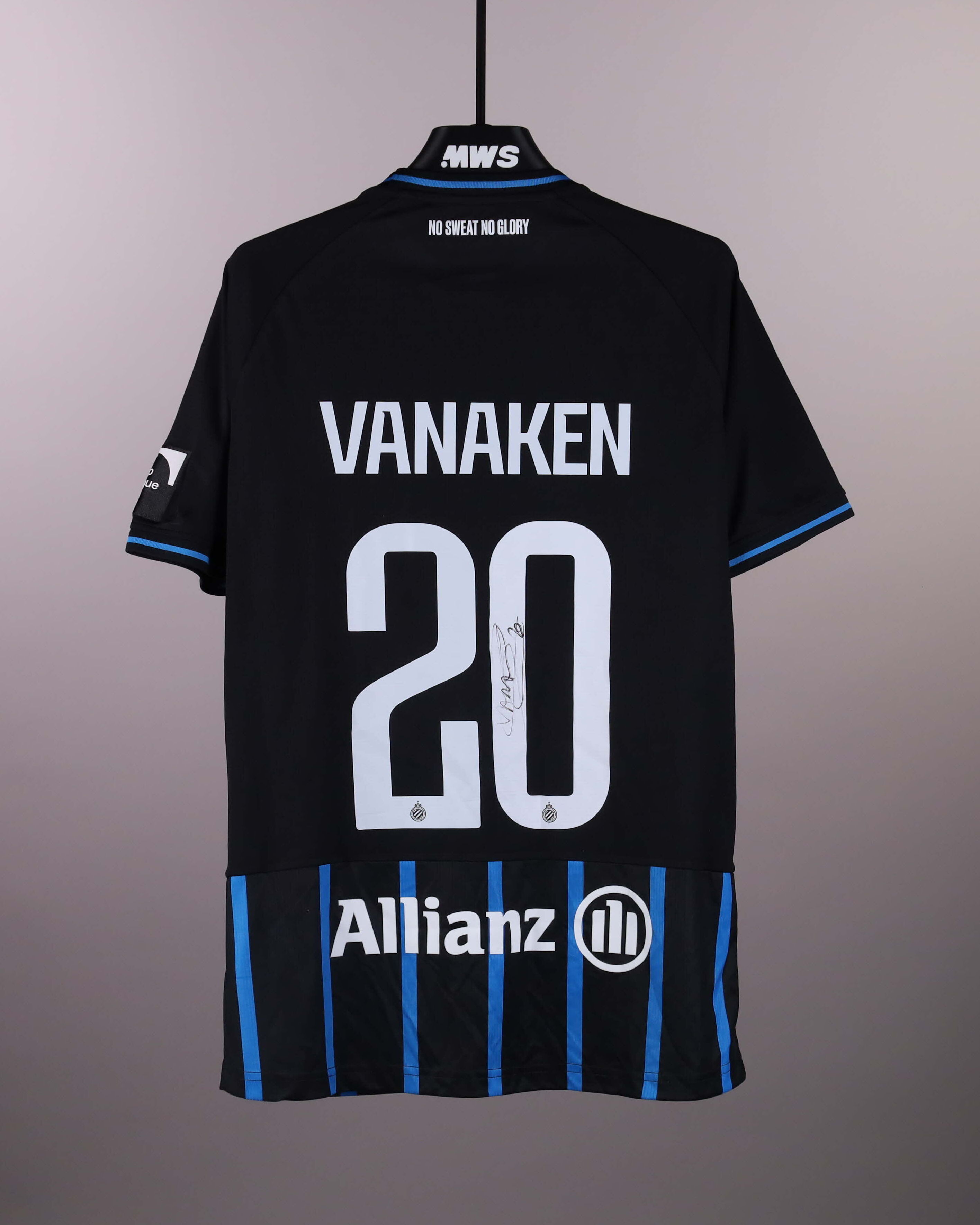 Hans Vanaken Club Brugge shirt