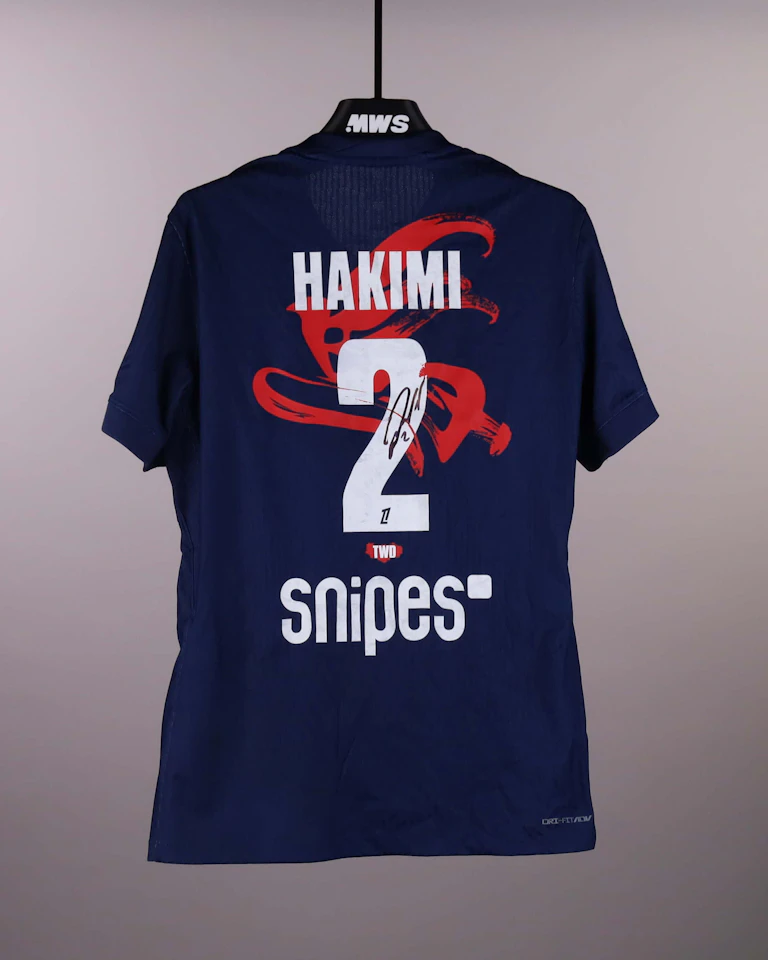 Achraf Hakimi Paris Saint-Germain shirt