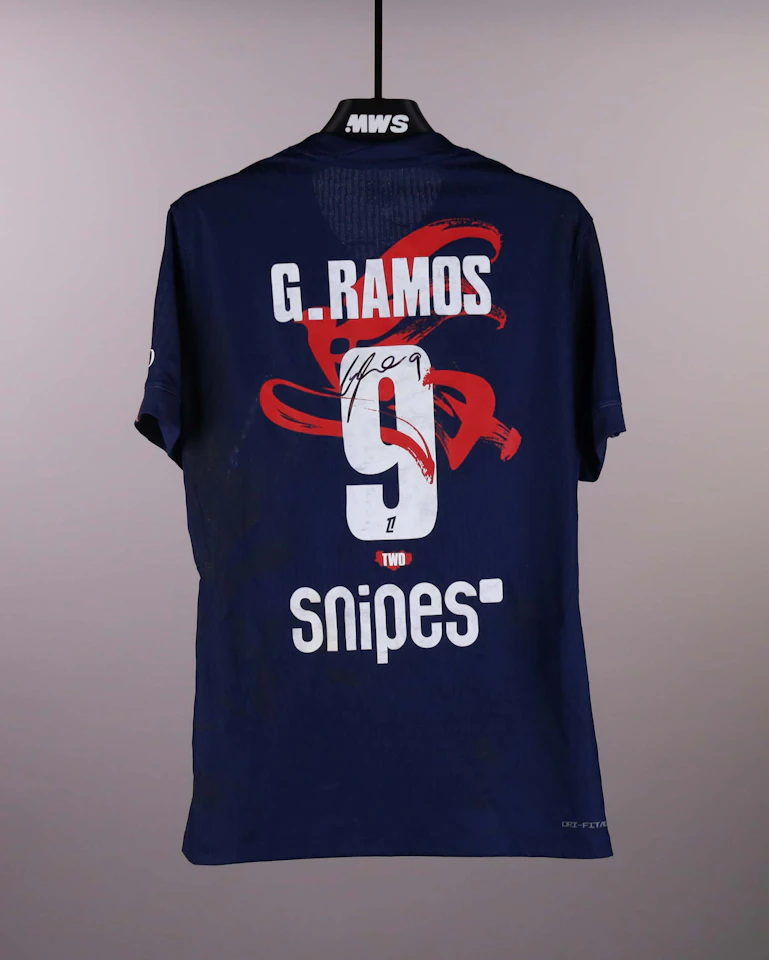Gonçalo Ramos Paris Saint-Germain shirt