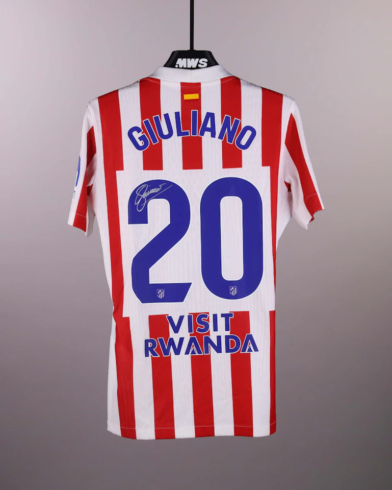 来自Atlético de Madrid的Giuliano Simeone球衣
