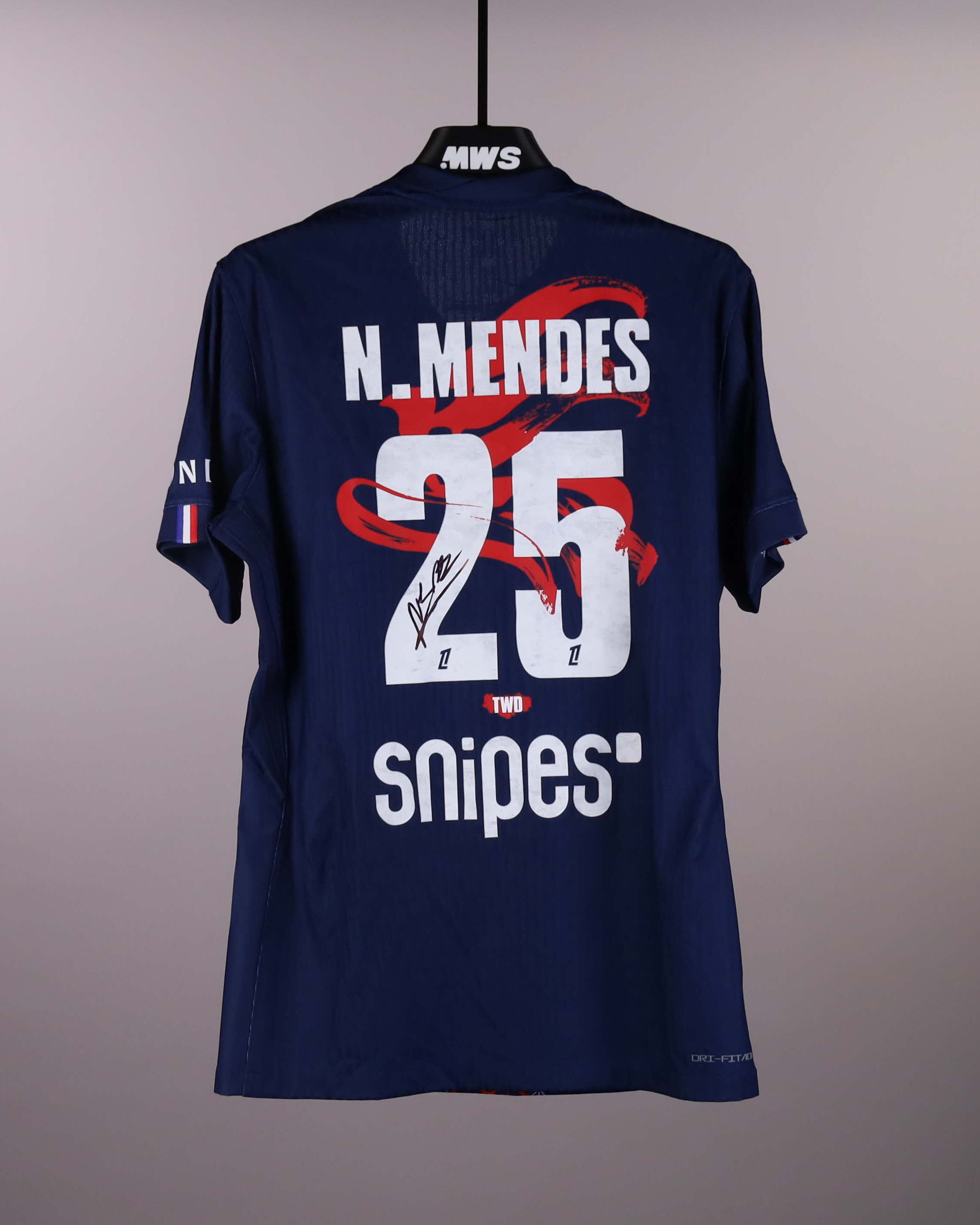Nuno Mendes Paris Saint-Germain shirt