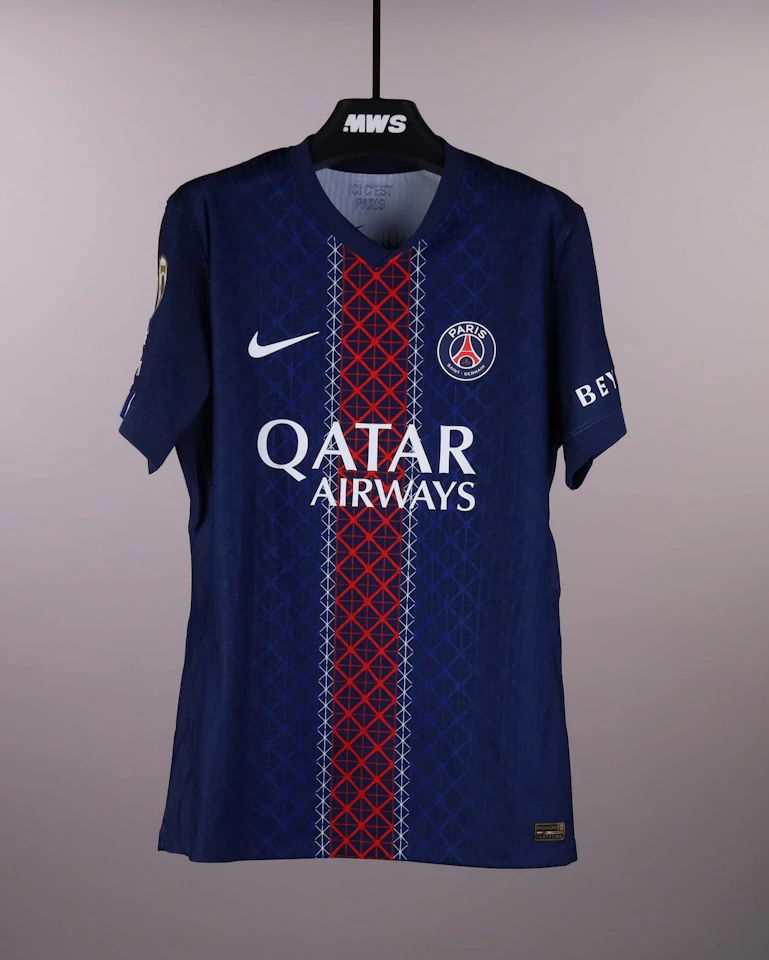 Nuno Mendes Paris Saint-Germain shirt