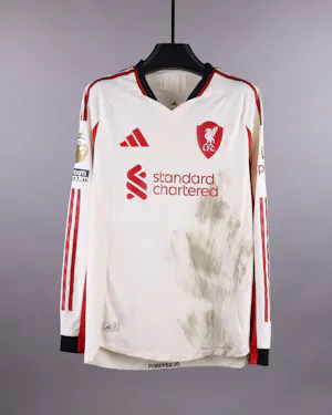 Curtis Jones Liverpool shirt