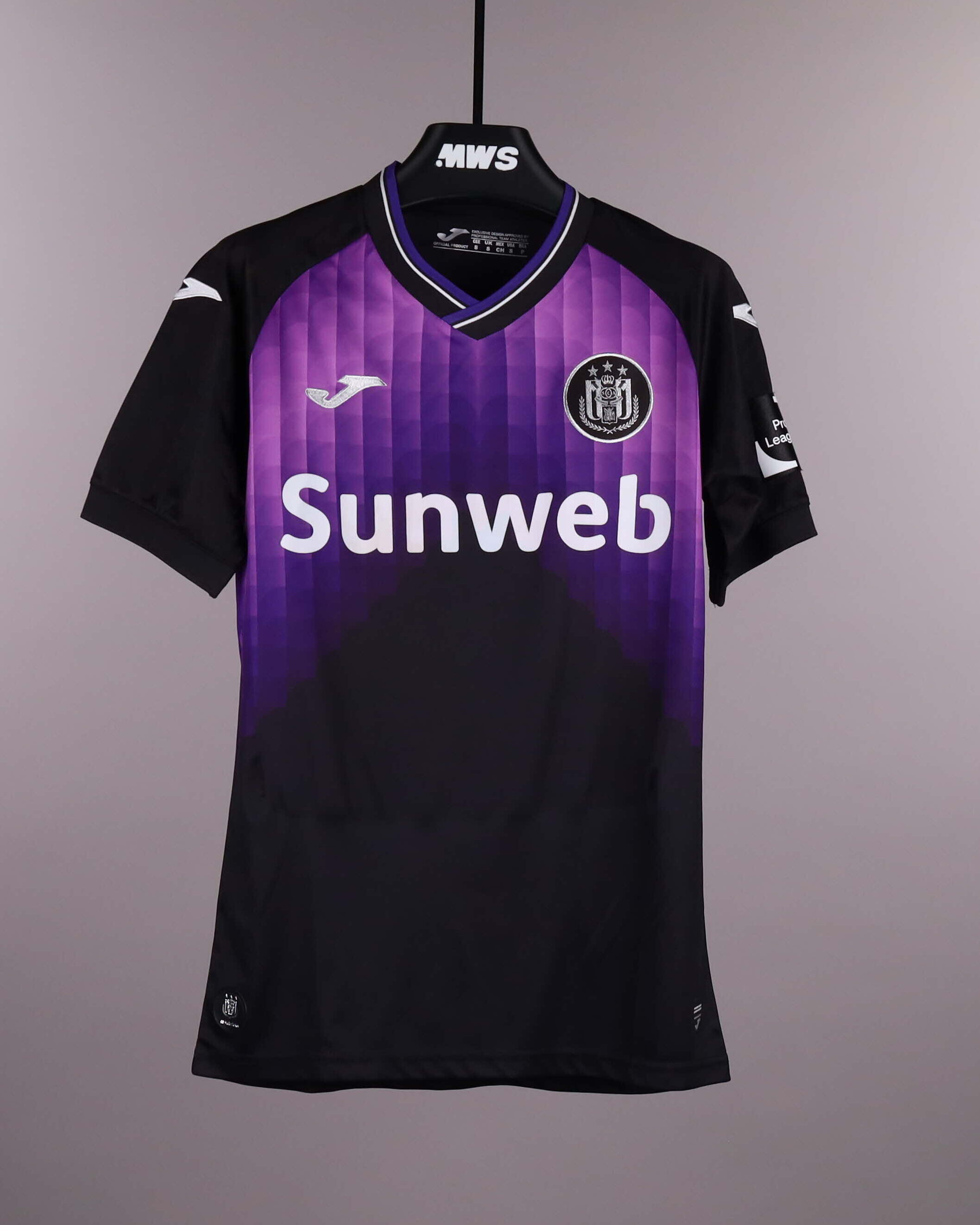 Yari Verschaeren RSC Anderlecht shirt