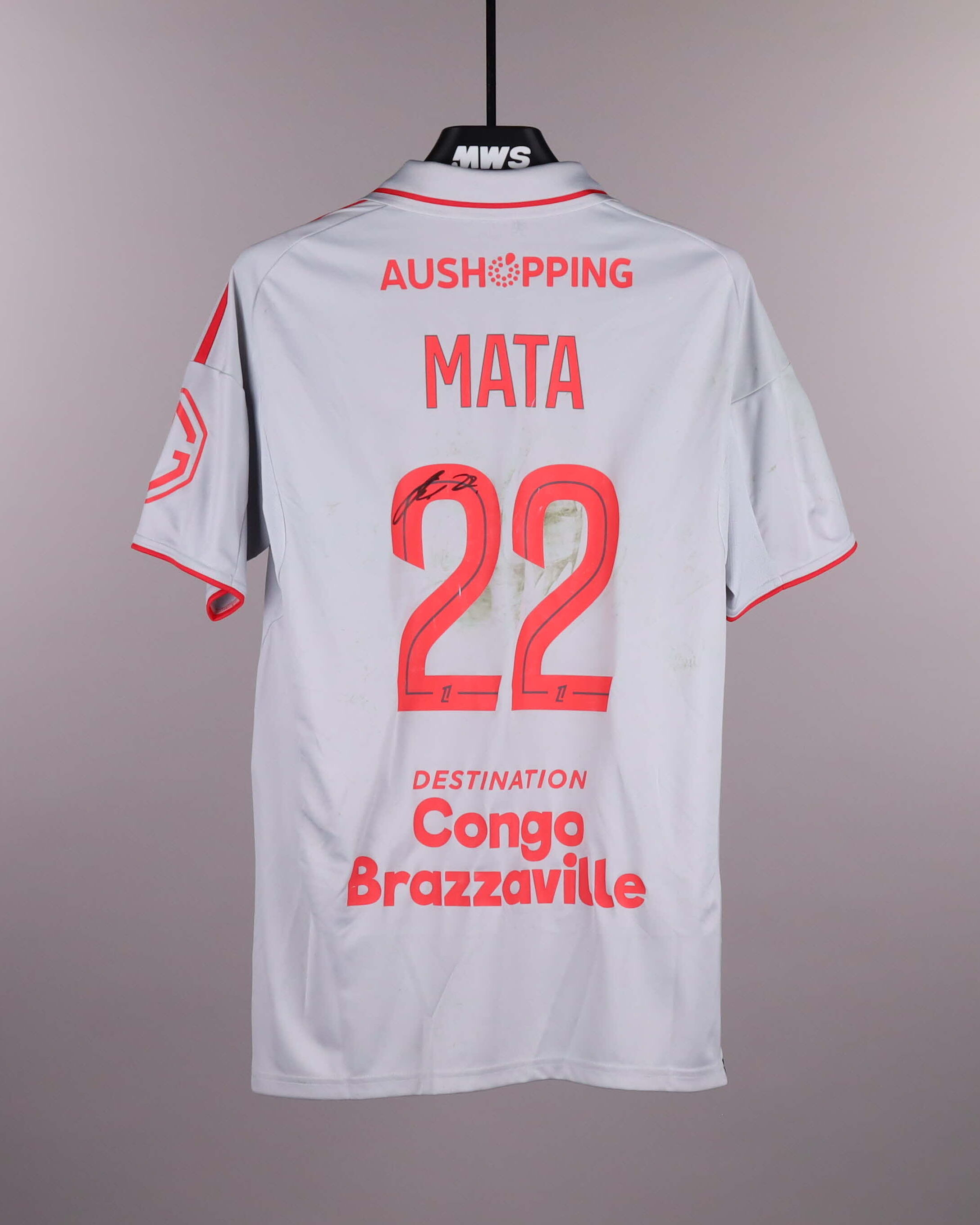 Clinton Mata Olympique Lyonnais shirt