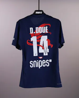 Désiré Doué Paris Saint-Germain shirt