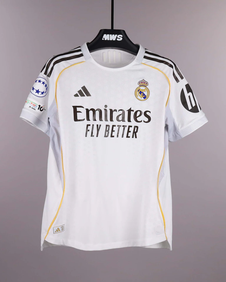 来自Real Madrid的María Méndez Fernández球衣