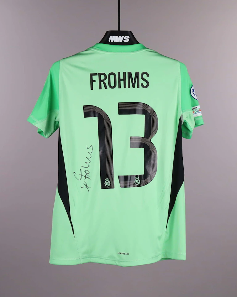 Merle Frohms Real Madrid camisa.