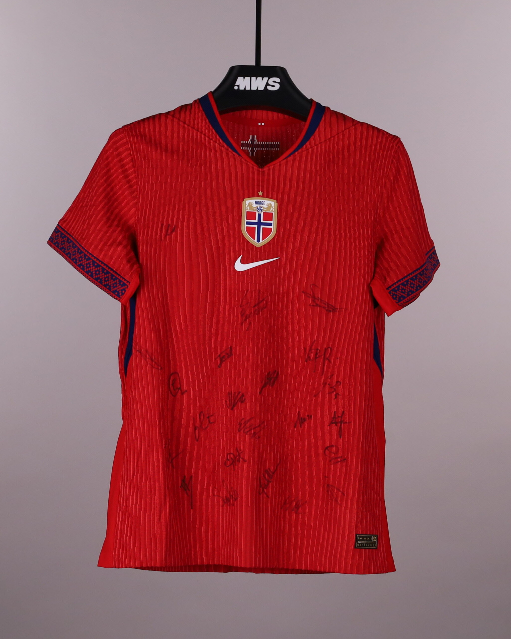 Squad Signed Shirt | Norway W 