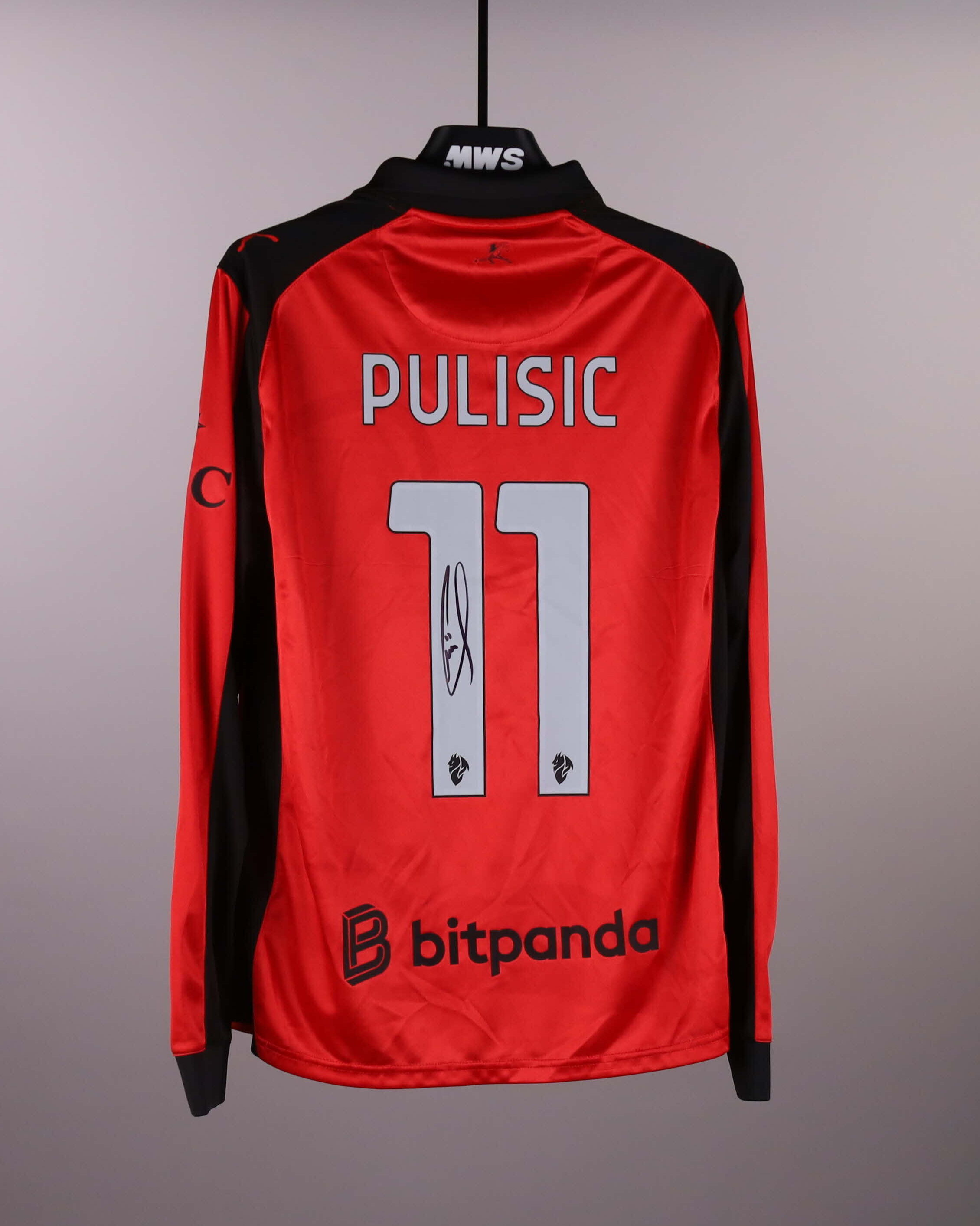 AC Milan 팀의 Christian Pulisic 셔츠
