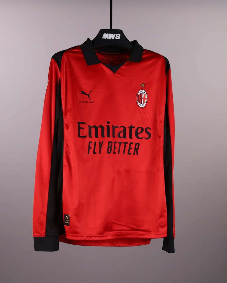 Luka Modrić AC Milan shirt