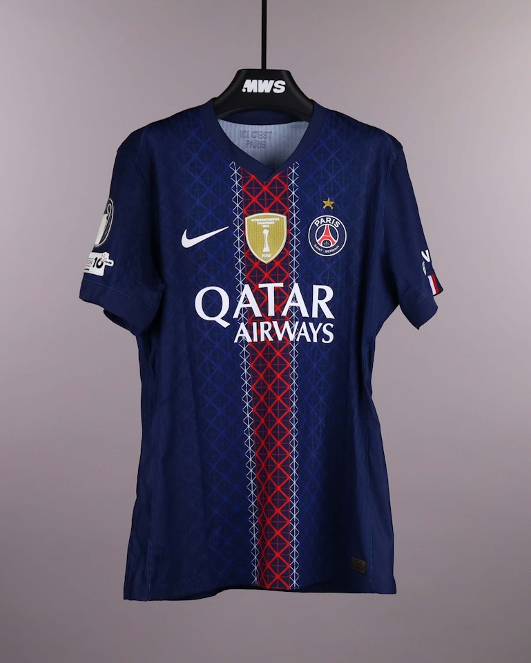 João Neves Paris Saint-Germain shirt
