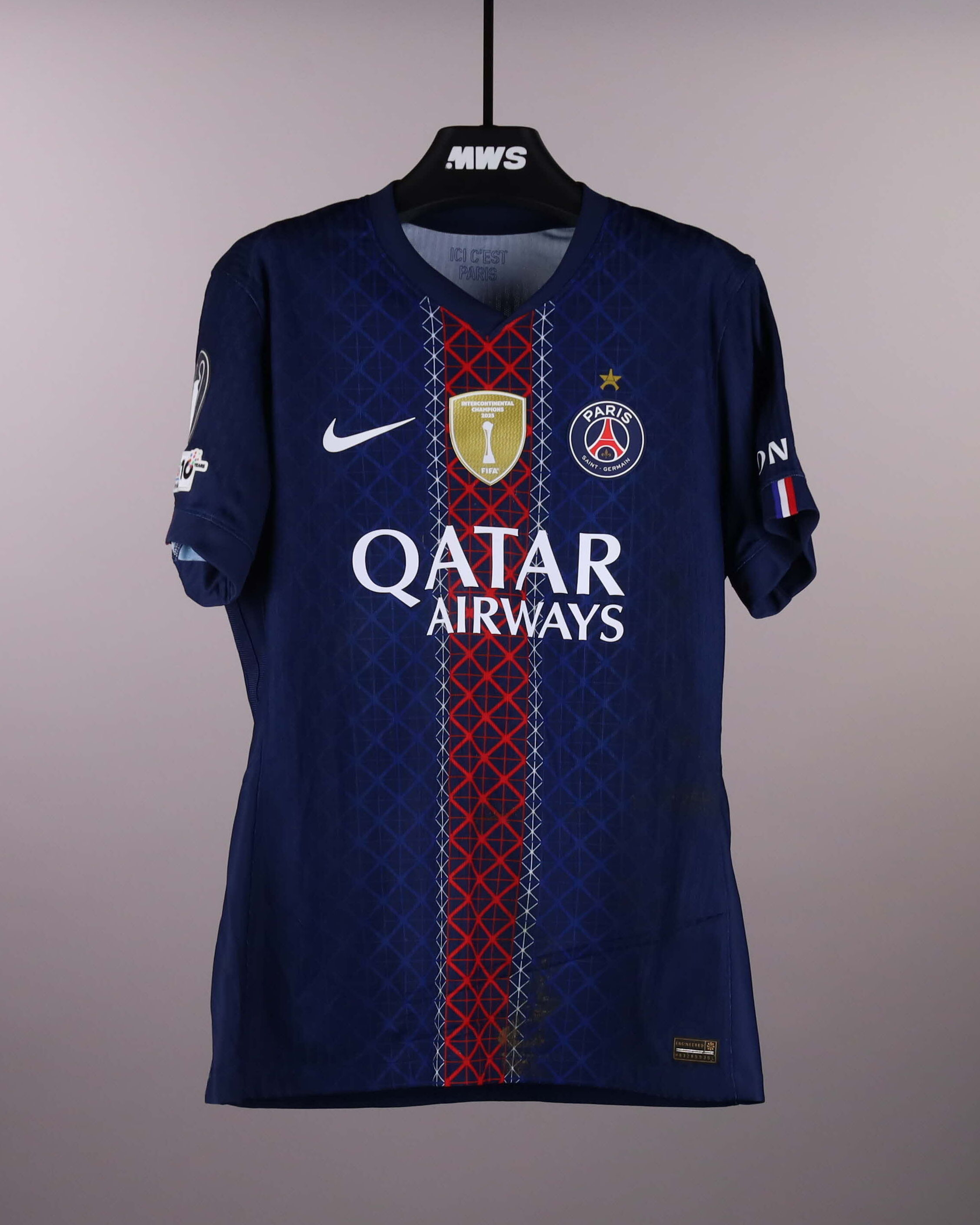 Nuno Mendes Paris Saint-Germain shirt
