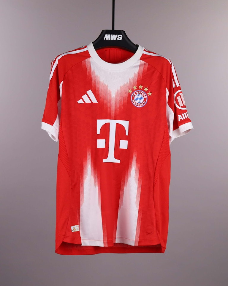 Hiroki Ito 伊藤洋輝 FC Bayern München shirt