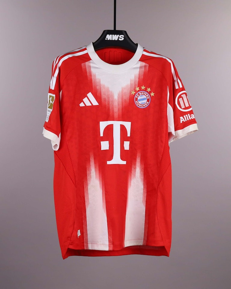Harry Kane FC Bayern München shirt