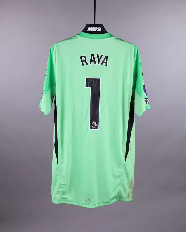 来自Arsenal的David Raya 球衣