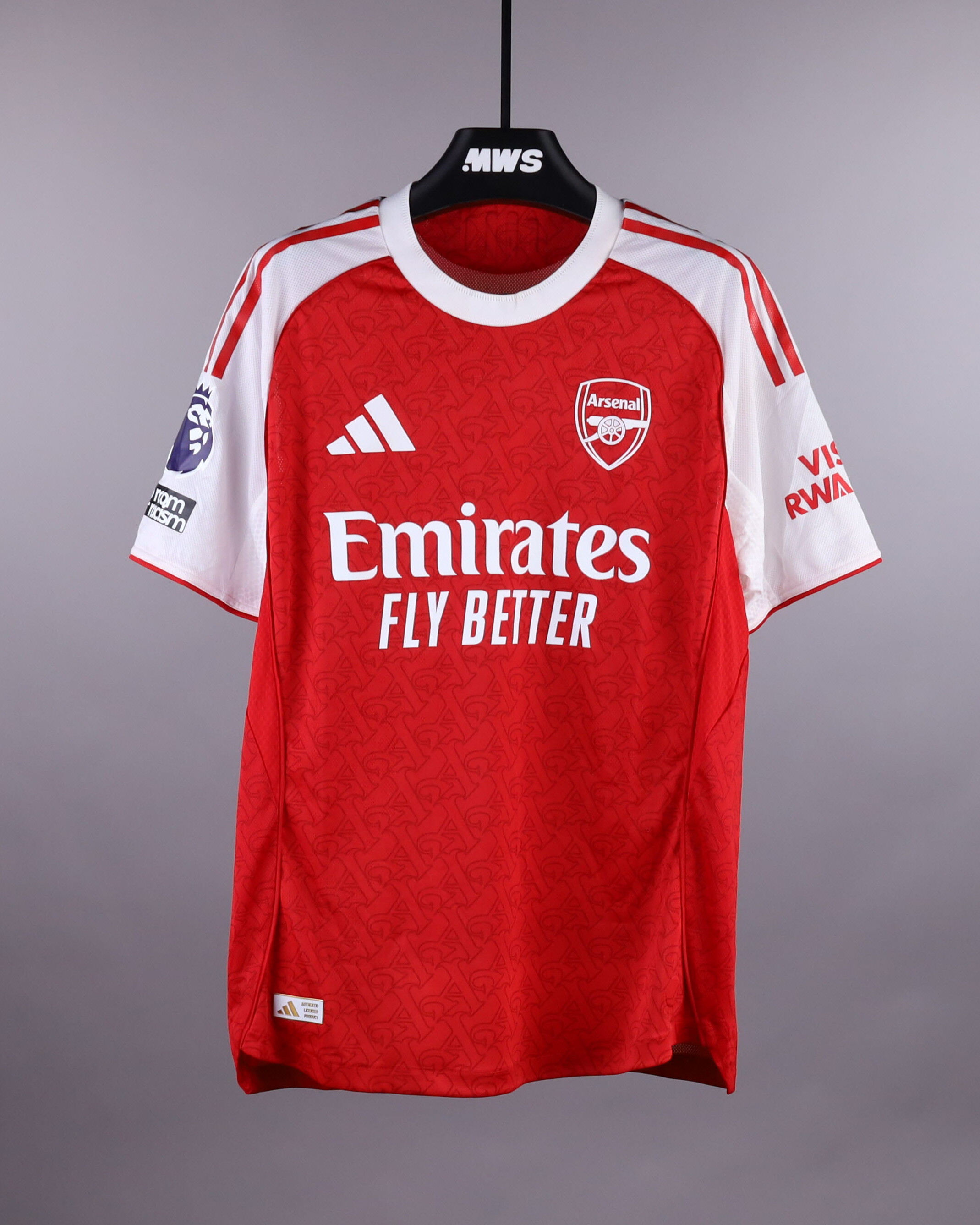 Viktor Gyökeres Arsenal shirt