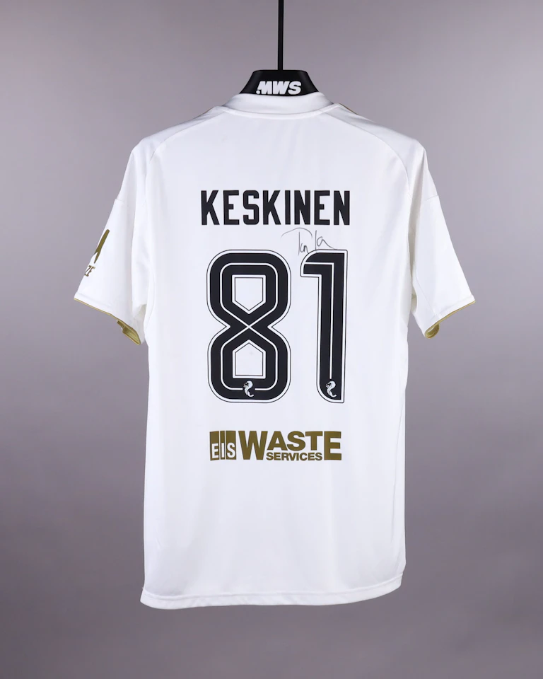 来自Aberdeen的Topi Keskinen球衣