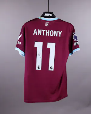来自Burnley的Jaidon Anthony球衣
