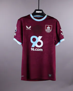 来自Burnley的Jaidon Anthony球衣