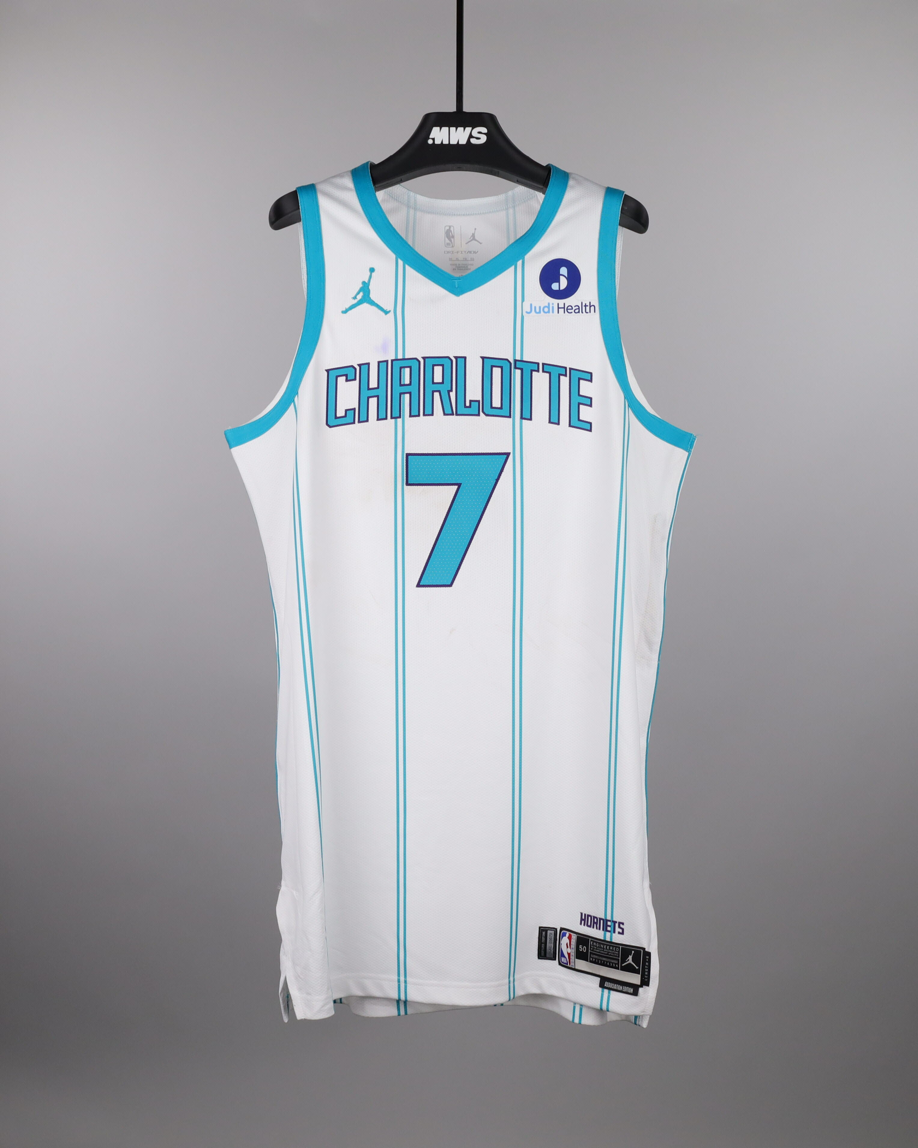 すべての MatchWornShirt アイテム - 本物のスポーツメモラビリアと